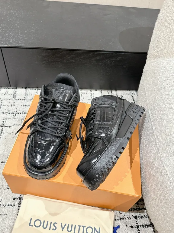 Louis Vuitton Shoe 